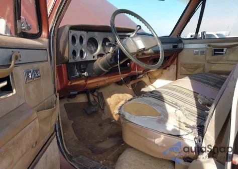 1982 Chevrolet C10 z USA, uszkodzony, nr VIN 1GCDC14H1CS169631